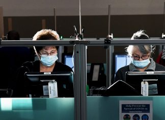 Despite Hacking Fears, Election Day Has a Mostly Smooth Start