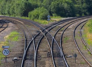 Visual Studio Code smooths branch switching
